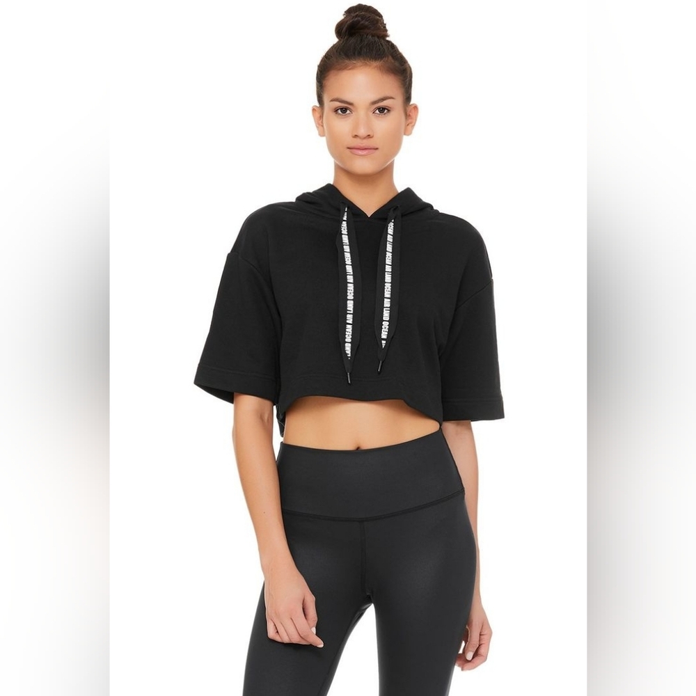 ☆ALO Yoga Black Cropped Hoodie☆